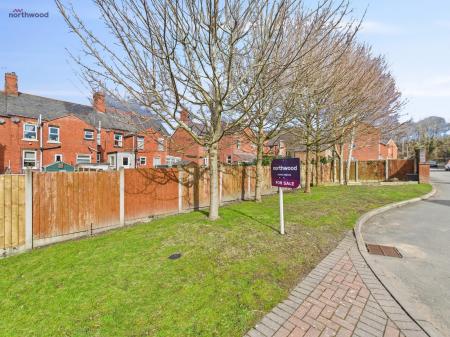 3 bedroom Detached house for sale in The Sycamores, Acrefair, LL14