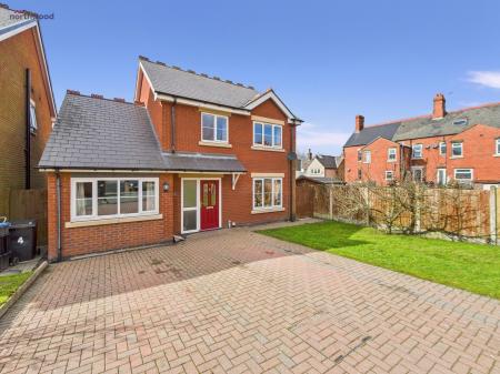 3 bedroom Detached house for sale in The Sycamores, Acrefair, LL14