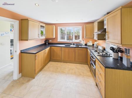 3 bedroom Detached house for sale in The Sycamores, Acrefair, LL14