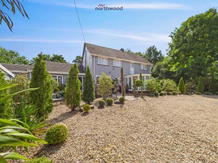 Wrexham Road, Pentre Bychan, LL14