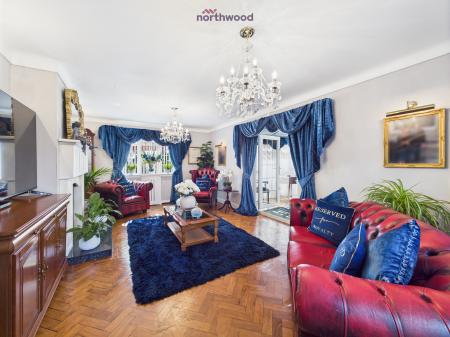 6 bedroom Detached house for sale in Wrexham Road, Pentre Bychan, LL14