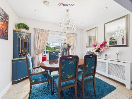 6 bedroom Detached house for sale in Wrexham Road, Pentre Bychan, LL14