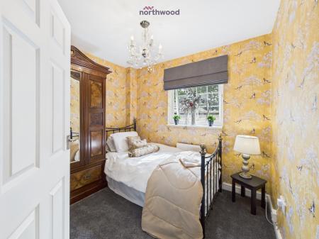 6 bedroom Detached house for sale in Wrexham Road, Pentre Bychan, LL14