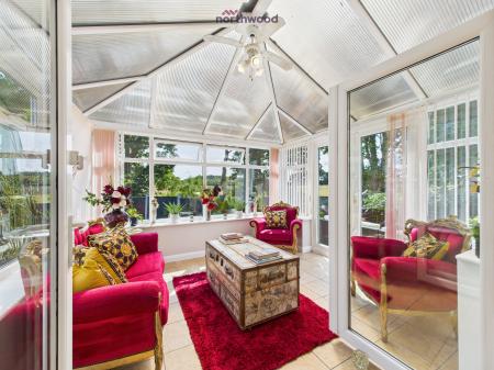 6 bedroom Detached house for sale in Wrexham Road, Pentre Bychan, LL14