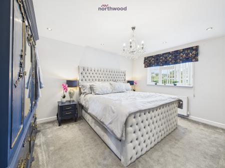 6 bedroom Detached house for sale in Wrexham Road, Pentre Bychan, LL14