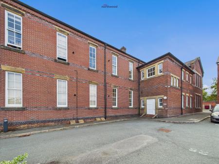 1 bedroom Flat for sale in Wynstay Apartments, Corunna Court, Wrexham, LL13