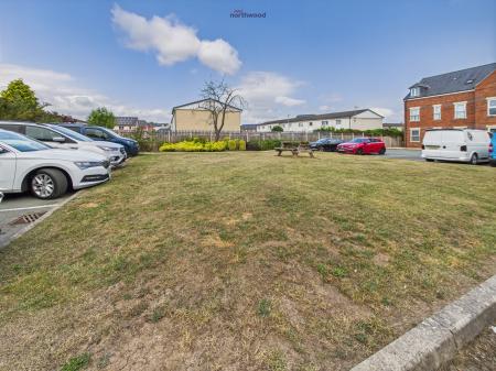 1 bedroom Flat for sale in Wynstay Apartments, Corunna Court, Wrexham, LL13