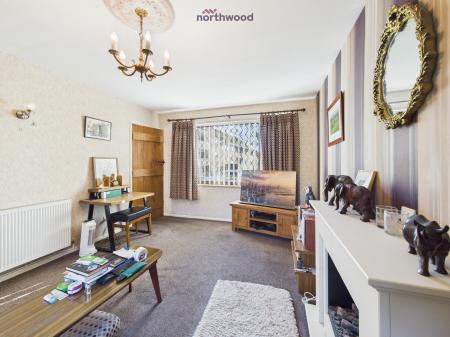 2 bedroom Terraced House for sale in Llwyn Fields, Oswestry, SY11