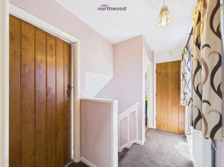 2 bedroom Terraced House for sale in Llwyn Fields, Oswestry, SY11