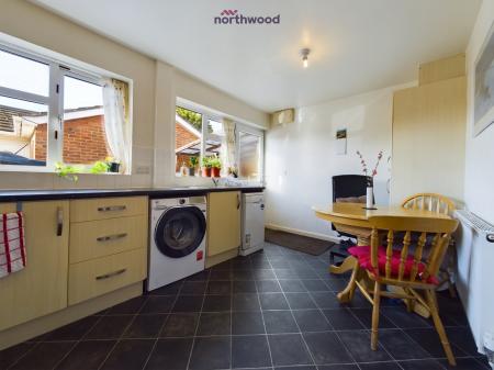 3 bedroom Detached bungalow for sale in Cardigan Road, Wrexham, LL12