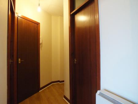 1 bedroom Flat to let in Chester Street, Wrexham, LL13