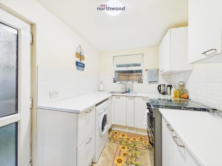 3 bedroom Terraced House for sale in Wrexham Road, Rhostyllen, LL14