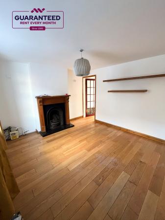 2 bedroom Terraced House to let in Bank Street, Southsea, LL11