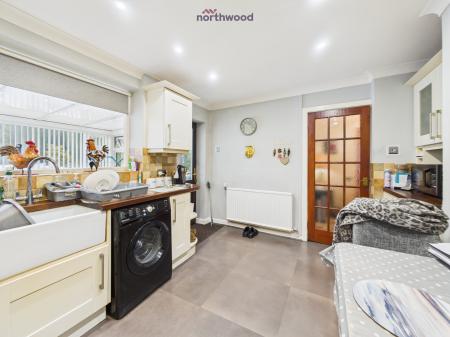 2 bedroom Detached bungalow for sale in Pont Adam Crescent, Wrexham, LL14