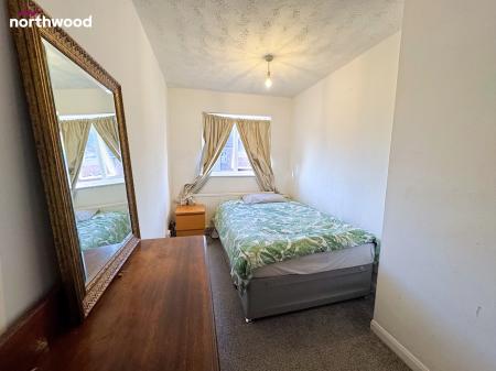 2 bedroom Terraced House for sale in Bryn Street, Wrexham, LL14