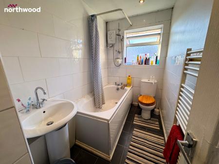 2 bedroom Terraced House for sale in Bryn Street, Wrexham, LL14