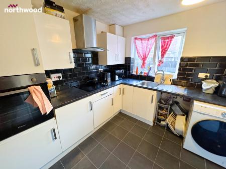 2 bedroom Terraced House for sale in Bryn Street, Wrexham, LL14