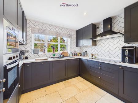 3 bedroom Detached house for sale in Shellbrook Drive, Ruabon, Wrexham, LL14