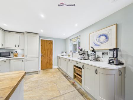 3 bedroom Detached house for sale in Heol Pen Y Felin, Wrexham, LL11