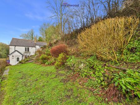 3 bedroom Detached house for sale in Heol Pen Y Felin, Wrexham, LL11