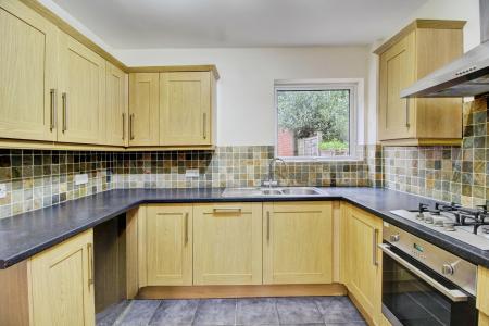 3 bedroom Terraced House to let in Deering Close, Lawrence Weston, Bristol, BS11