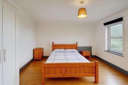 5 bedroom Terraced House to let in Small Lane, Stapleton, Bristol, BS16