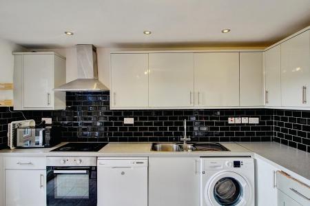5 bedroom Terraced House to let in Small Lane, Stapleton, Bristol, BS16