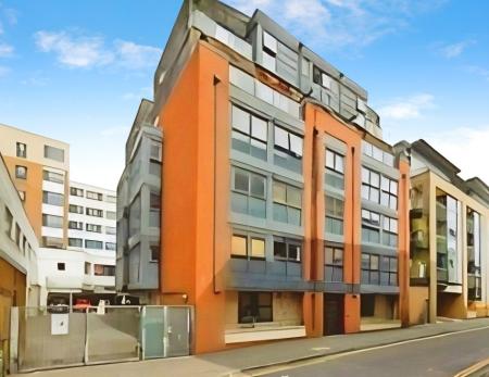 2 bedroom Flat to let in Charles Street, City Centre, Bristol, BS1