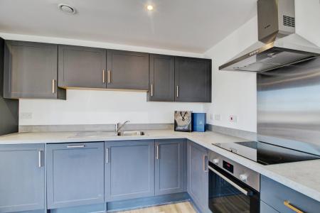 2 bedroom Flat to let in Clover Way, Stoke Gifford, Bristol, BS34