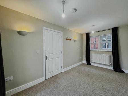 3 bedroom Town house to let in Redcross Lane, Old Market, Bristol, BS2