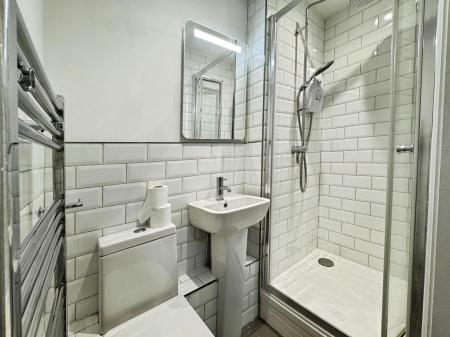 3 bedroom Town house to let in Redcross Lane, Old Market, Bristol, BS2