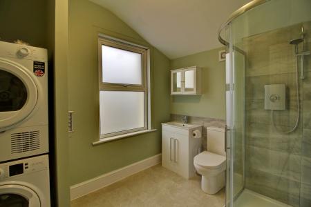 4 bedroom Terraced House to let in Gloucester Road, Horfield, Bristol, BS7