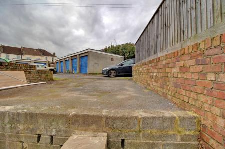 4 bedroom Terraced House to let in Gloucester Road, Horfield, Bristol, BS7