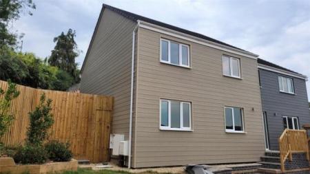 1 bedroom Detached house to let in Brook Road, Mangotsfield, Bristol, BS16