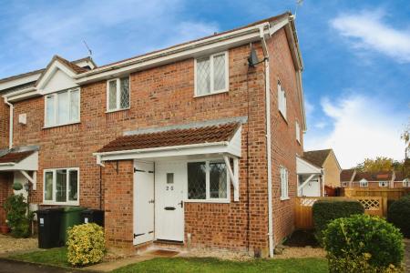 1 bedroom Terraced House to let in Goodwood Gardens, Downend, Bristol, BS16
