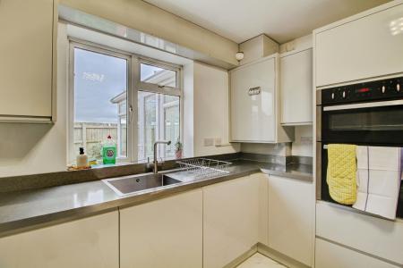 4 bedroom Semi-detached house to let in Silverbirch Close, Little Stoke, Bristol, BS34