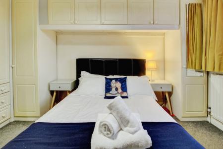 4 bedroom Semi-detached house to let in Silverbirch Close, Little Stoke, Bristol, BS34