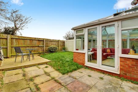 4 bedroom Semi-detached house to let in Silverbirch Close, Little Stoke, Bristol, BS34