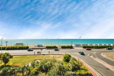 1 bedroom Flat for sale in Heene Terrace, Worthing, BN11