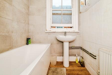 5 bedroom Terraced House for sale in Eastcourt Road, Worthing, BN14