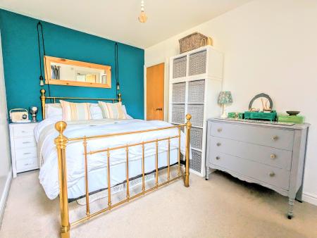 1 bedroom Flat to let in St. Dunstans Road, Worthing, BN13