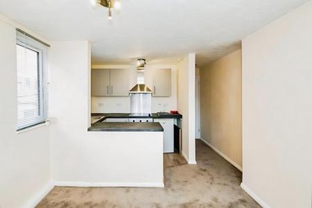 1 bedroom Flat to let in Rowlands Road, Worthing, BN11