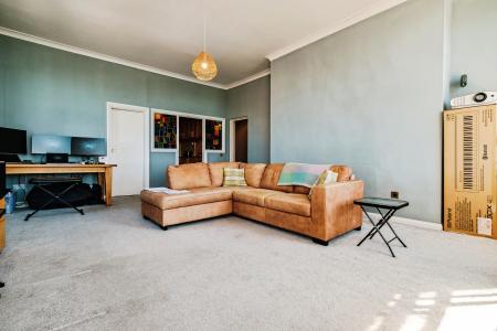 1 bedroom Flat to let in Heene Terrace, Worthing, BN11