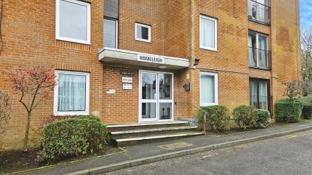 London Road, Patcham, Brighton, BN1