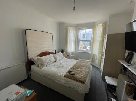 0 bedroom Studio flat to let in Newland Road, Worthing, BN11