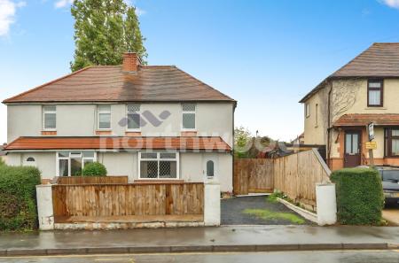 3 bedroom Semi-detached house for sale in Bath Road, Worcester, WR5