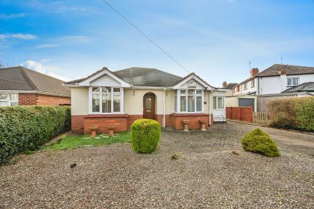 3 bedroom Bungalow for sale in Hayslan Green, Malvern, WR14