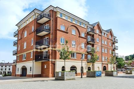 1 bedroom Flat for sale in 2 St Peters Street, City Centre, Worcester, WR1