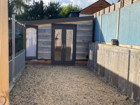 3 bedroom Bungalow to let in Bonneville, Broadwas, Worcestershire, WR6