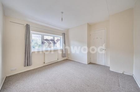 2 bedroom Semi-detached house for sale in Linden Road, Worcester, WR4